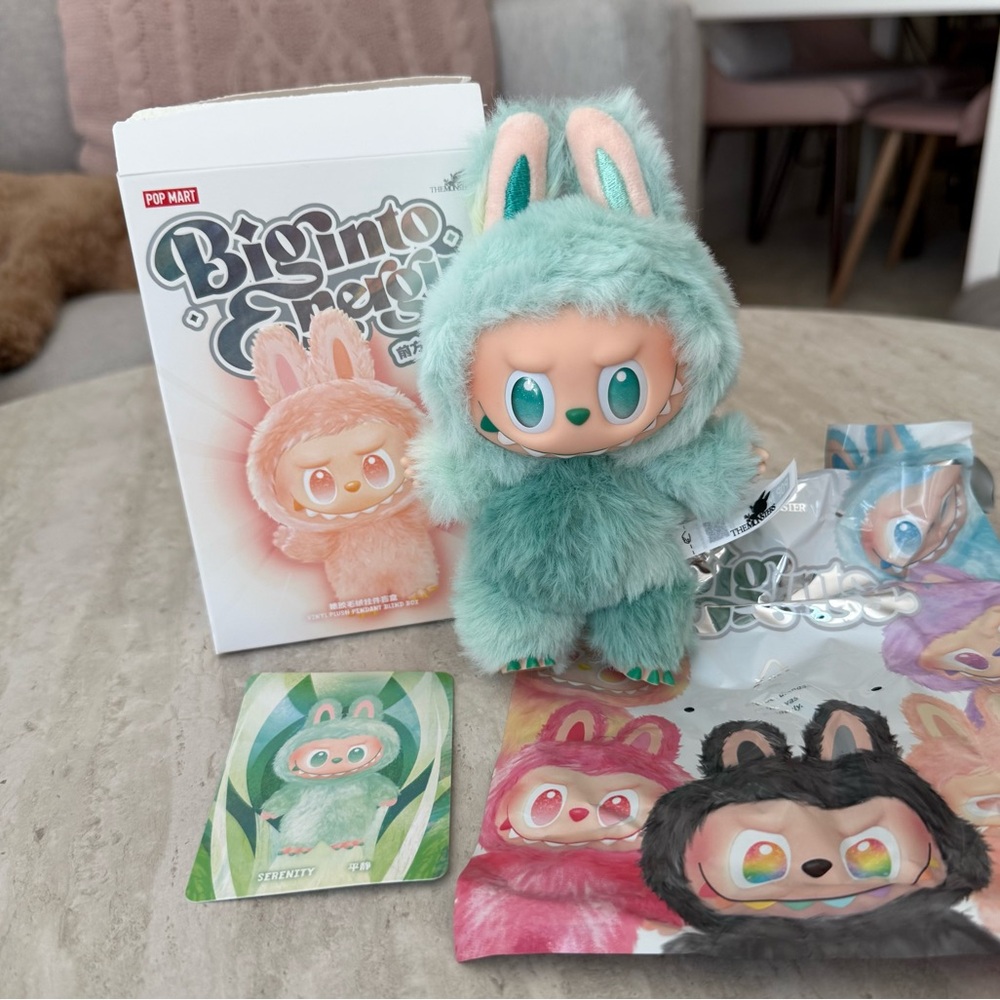 Pop Mart Labubu Big into Energy - Serenity